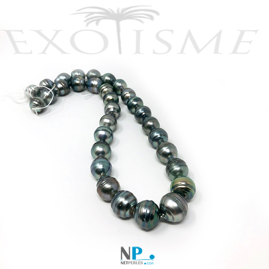 Perles noires de Tahiti baroques et cerclées, grosses perles formant un collier extraordinaire